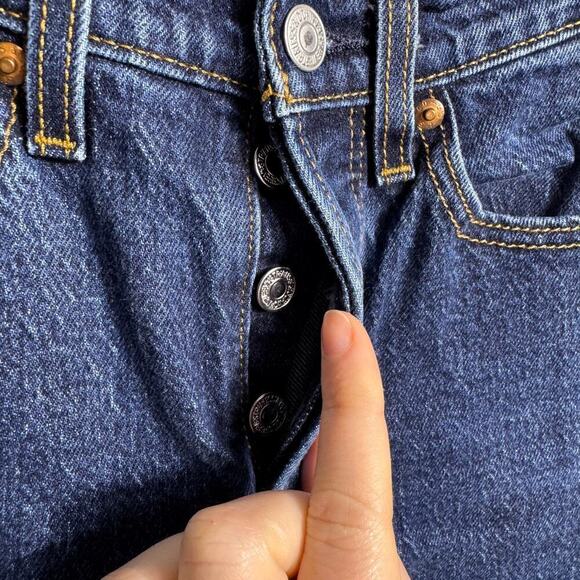 Levi's Wedgie Straight Jeans - Picture 3 of 7